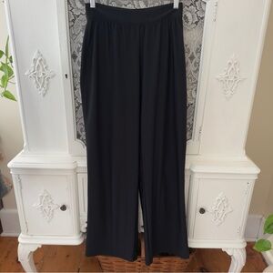 Spanx Bod-A-Bing Black Wide Leg 
Slimming Stretch Pants